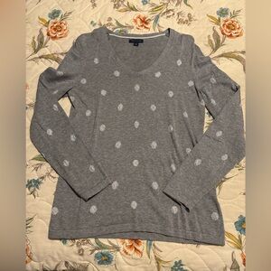 Women’s M Tommy Hilfiger sweater